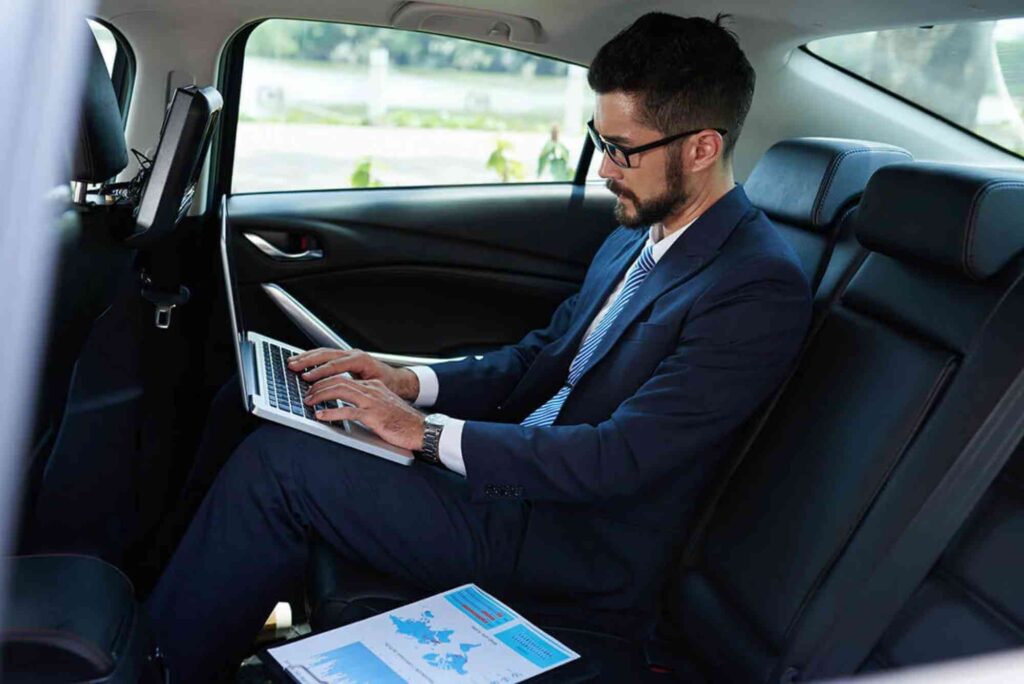 How to Book Reliable Transport for Business Conferences in Jeddah.