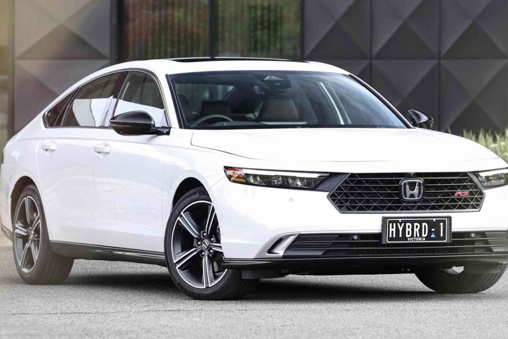 How Car Rentals Help Pilgrims Manage Umrah and Ziyarah Visits in Madinah