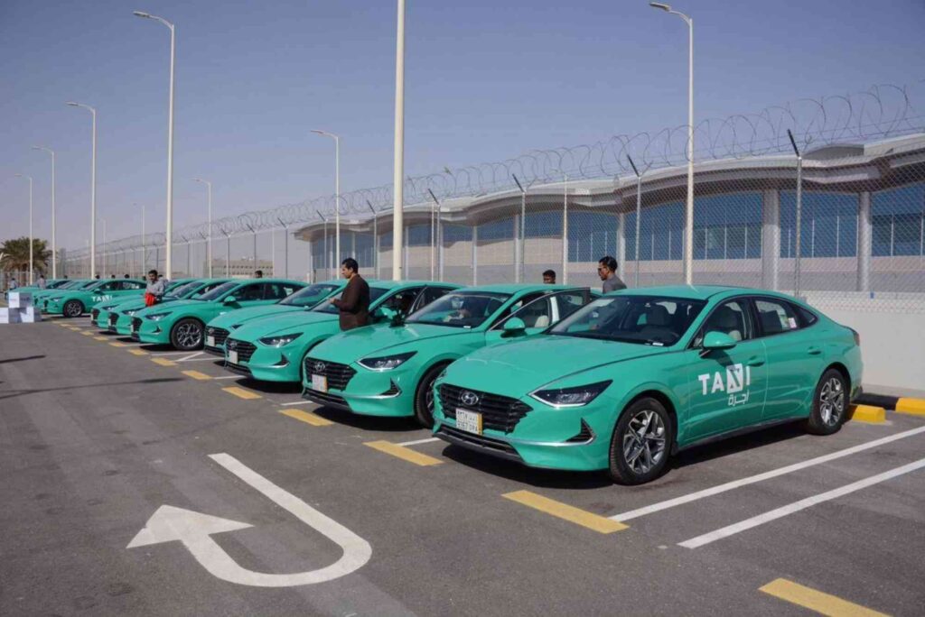 How to Book Airport Pickup and Drop-Off Services in Makkah.
