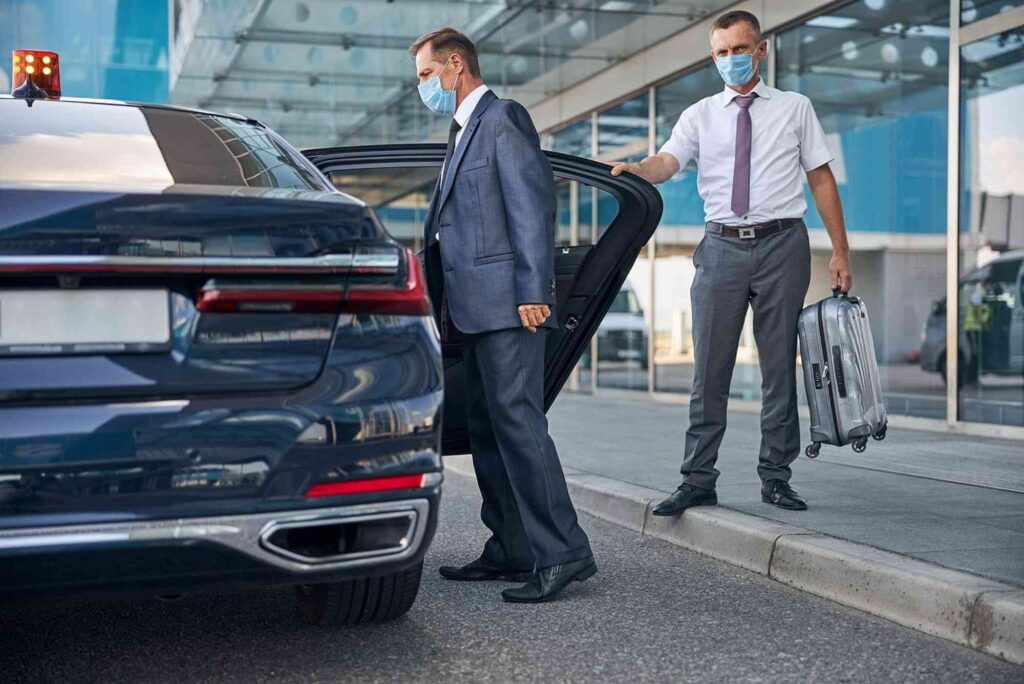 Top Transportation Services for Airport Pickups and Drop-offs in Jeddah.
