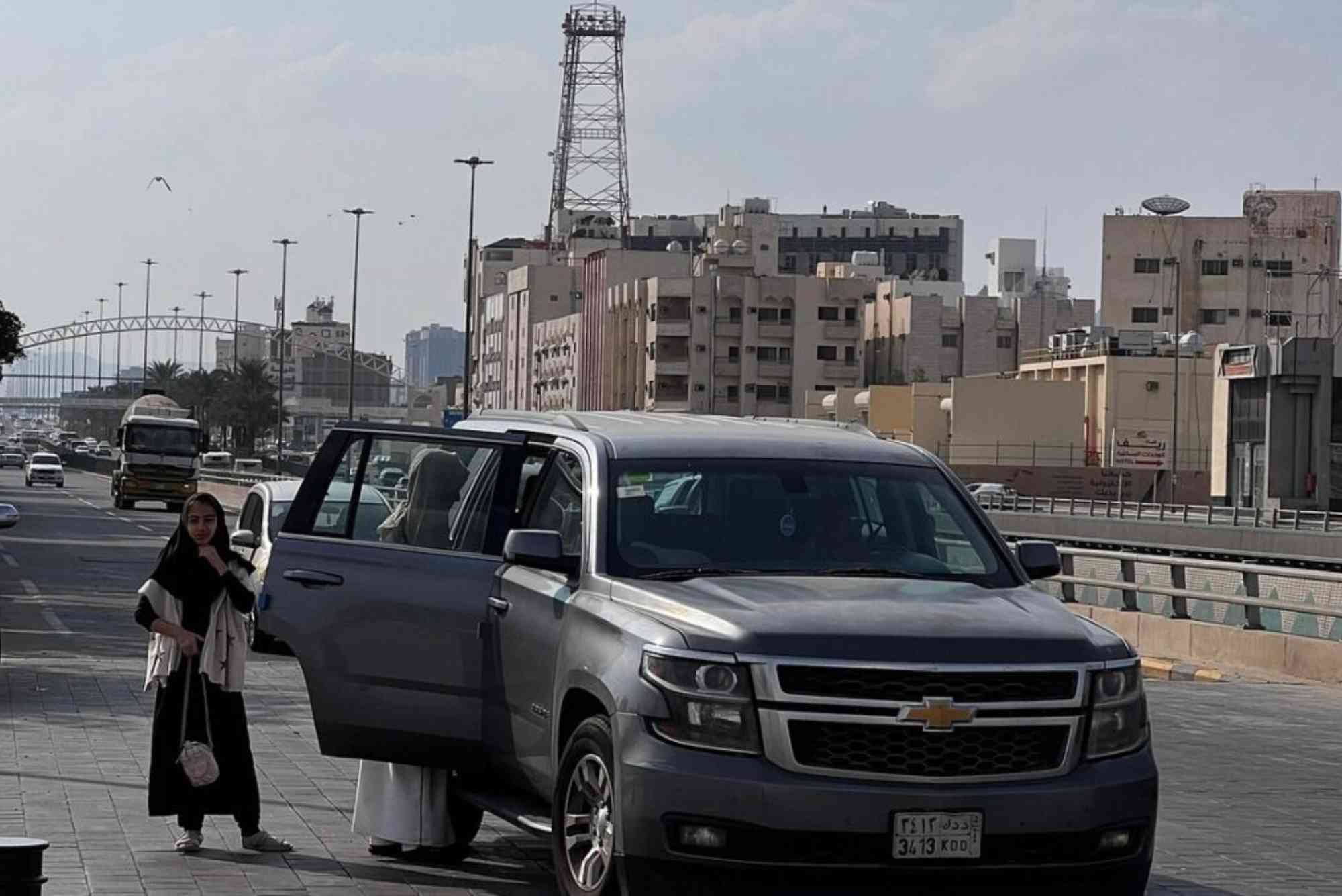 Transportation Services For Pilgrims Traveling Between Makkah And Madinah