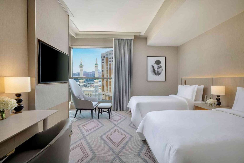 How to Book Affordable Accommodation in Makkah for Large Groups.