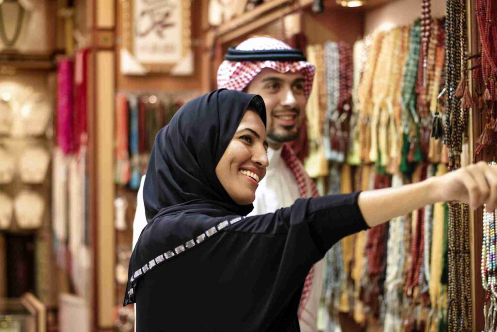 Where to Buy Prayer Mats, Islamic Books, and Souvenirs in Makkah.