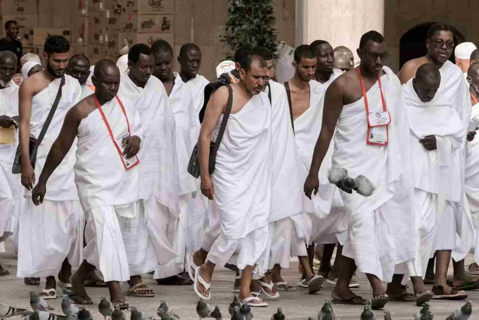 How to Stay Hydrated and Healthy While Visiting Makkah